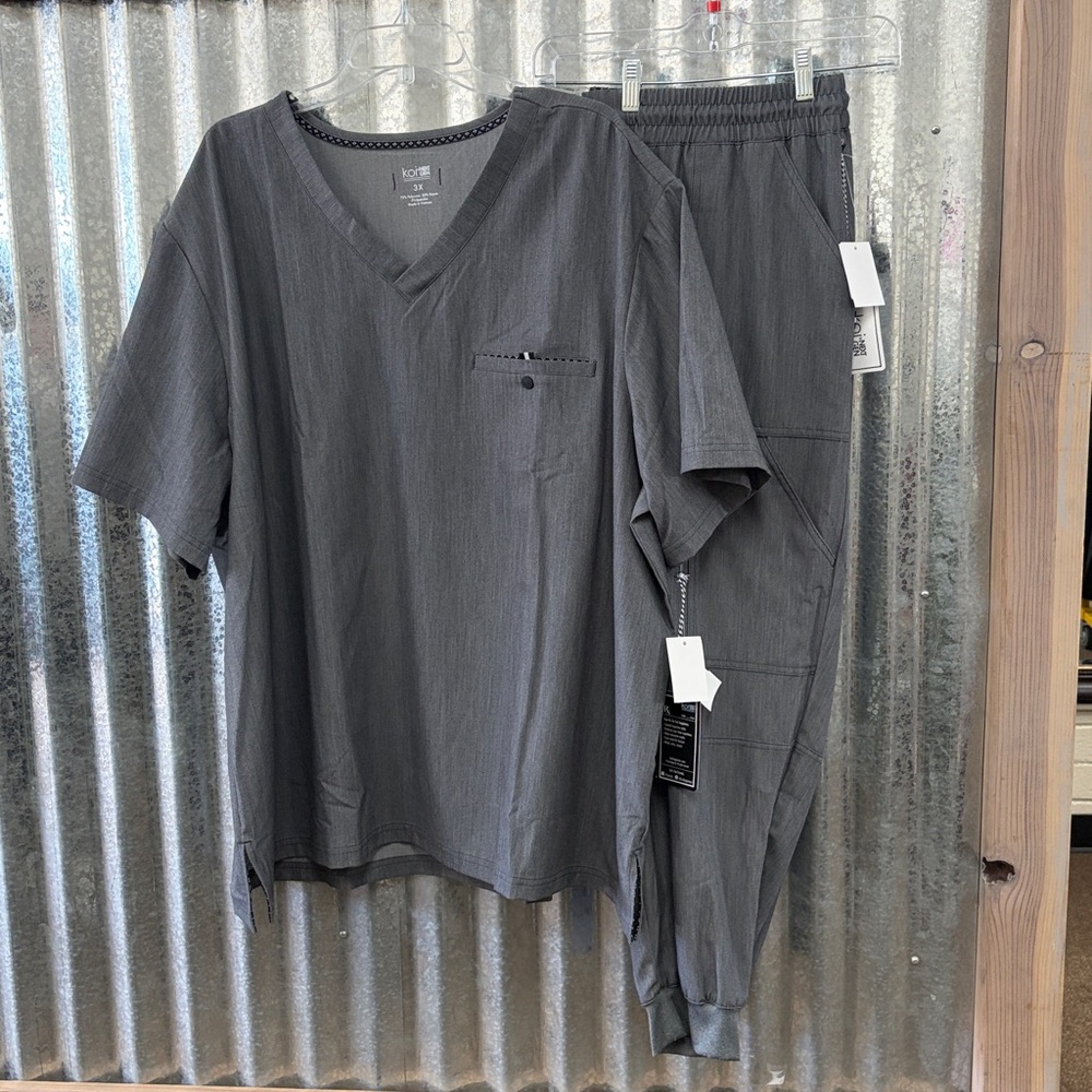 Koi Men’s Scrub Set-Heather Grey-3XL Top/2XL jogger pant-Short Length